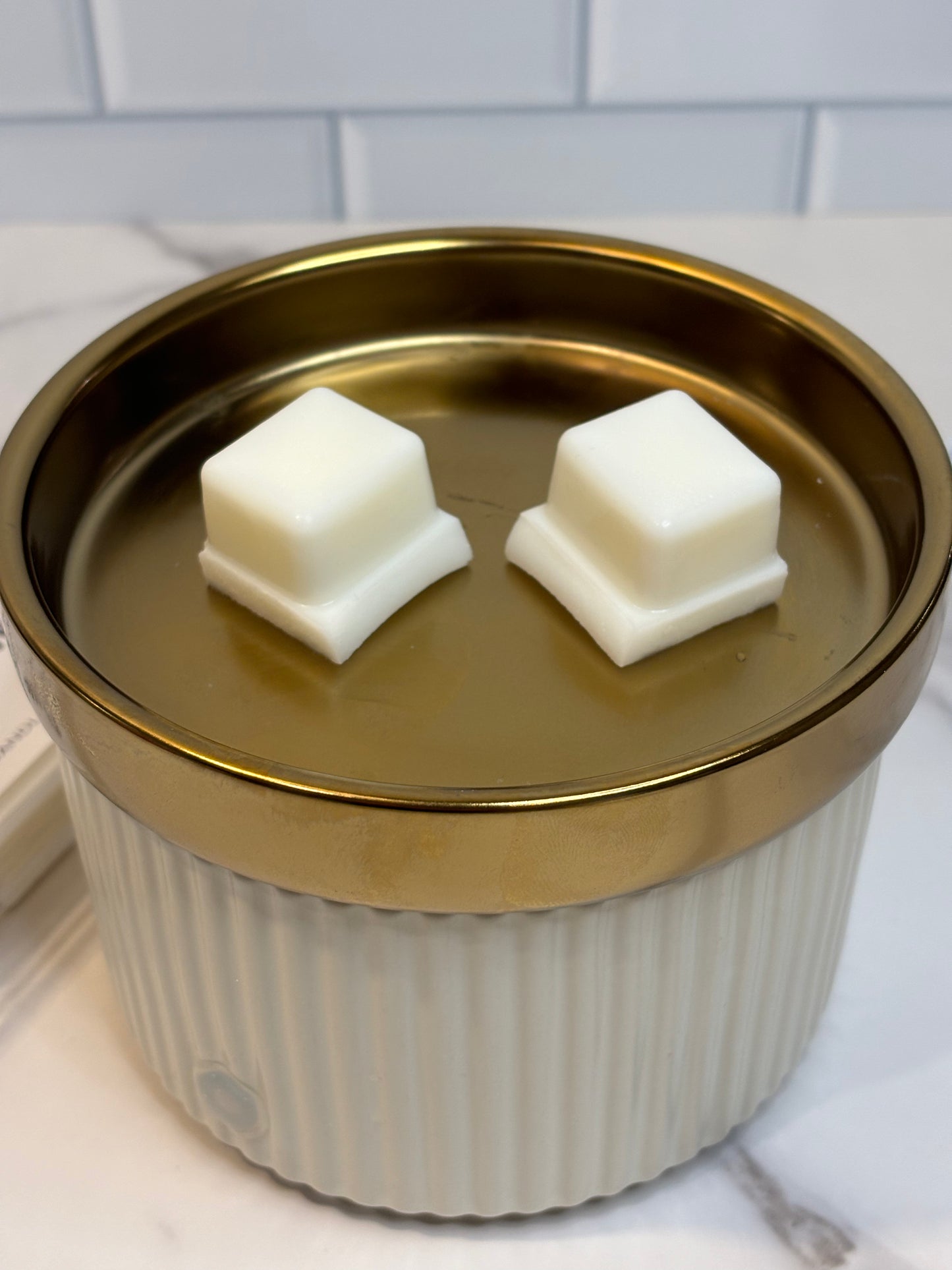 Soy Wax Melts - Highly Scented Aromatherapy Wax Melts for Home Decor & Freshening Fragrance - Eco-Friendly, Non-Toxic, Up to 20 Hours Burn Time