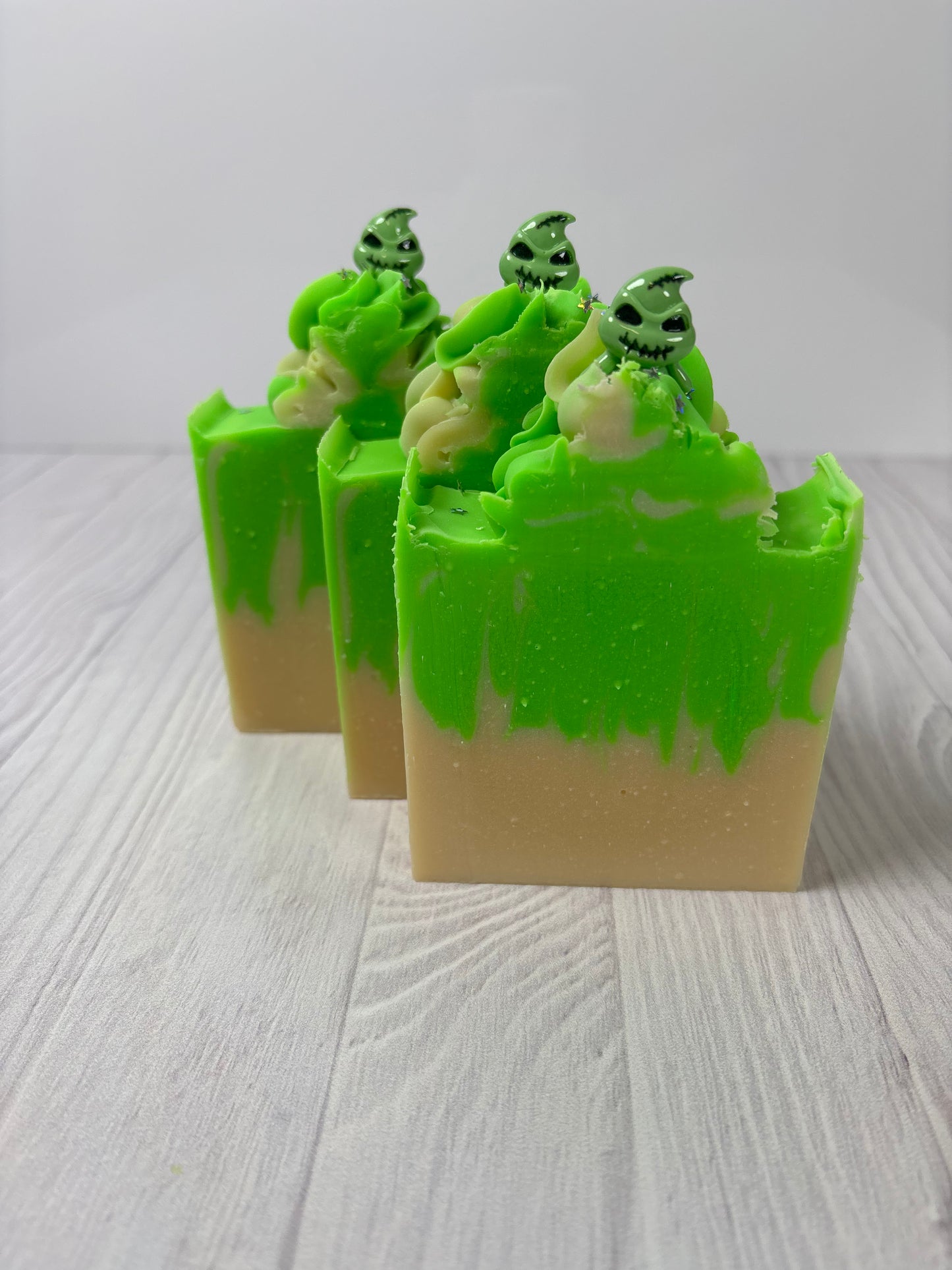 Glow Ghost Cold Process Soap – Coconut Milk + Tallow 👻✨PRE ORDER AUG 26 SHIP DATE