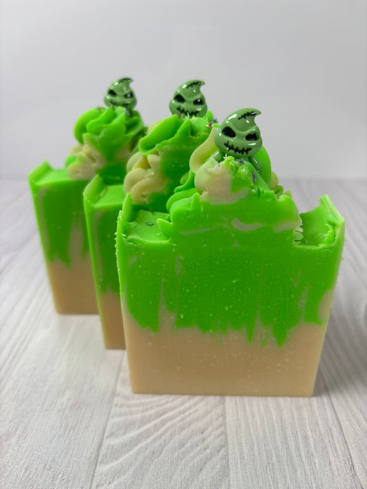 Glow Ghost Cold Process Soap – Coconut Milk + Tallow 👻✨PRE ORDER AUG 26 SHIP DATE